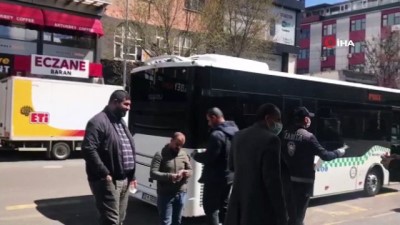 Bingol De Pazar Ve Duraklarda Maske Dagitildi